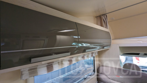 Detail interiéru obytného vozu Ford Transit nobelART A9000 Elegance - model 2024