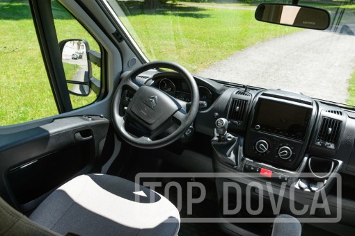 Moderní obytný vůz Bürstner, Delfin T 690 G 2,2 HDI - model 2023