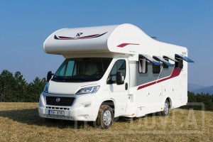 Vybavený obytný vůz Rimor Seal 695 - 2021 typu alkovna