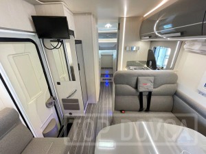 Interiér obytného vozu nobelART A7000 - Elegance typu alkovna 2022