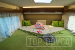 Interiér obytného vozu Rimor Seal 695 - 2021 typu alkovna