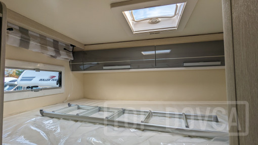 Zadní lůžko obytného vozu Ford Transit nobelART A9000 Elegance - model 2024
