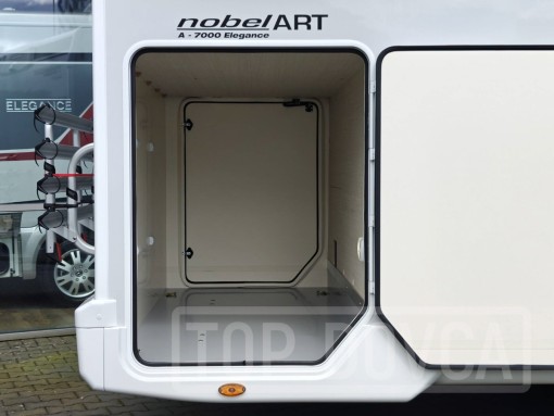 Garáž obytného vozu nobelART A-7000 Elegance - modelový rok 2025.