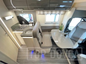 Interiér obytného vozu nobelART A7000 - Elegance typu alkovna 2022